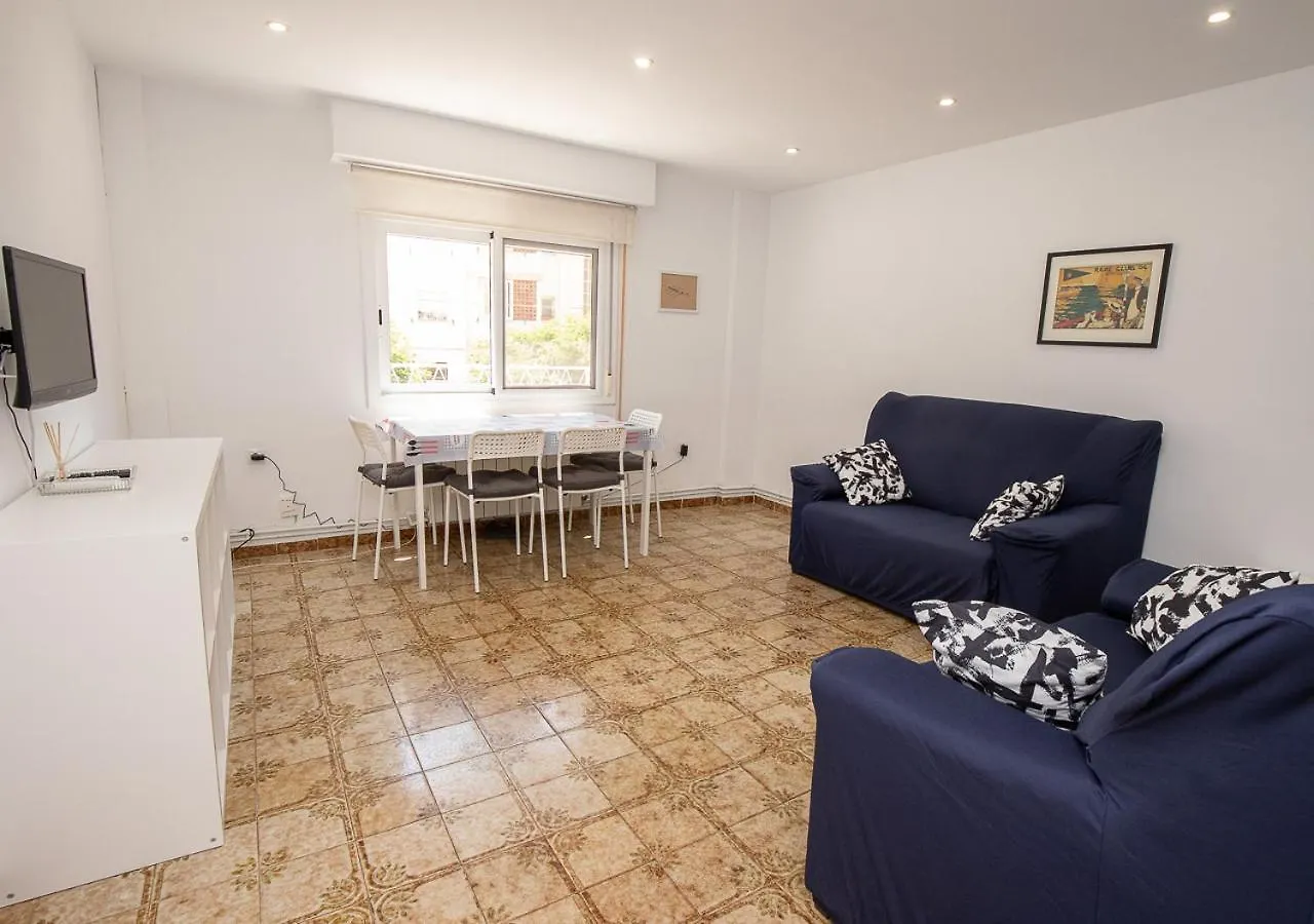 Espacioso Piso De 4 Habitaciones Cerca Del Mar Ταραγόνα
